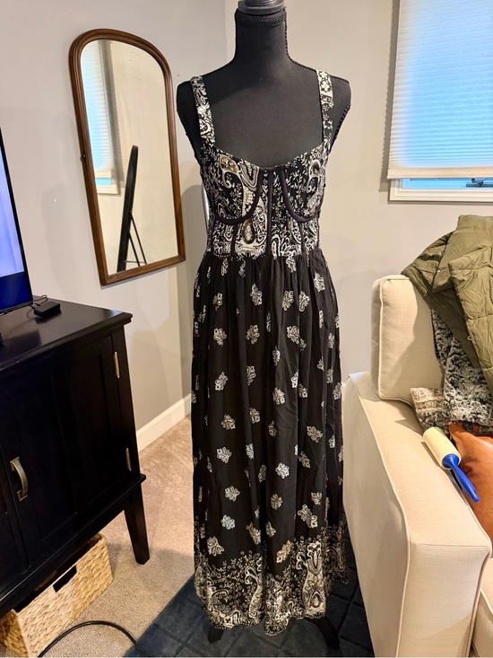 Free People Dresses & Skirts - Free People Black and White Paisley Maxi Dress with Square Neck